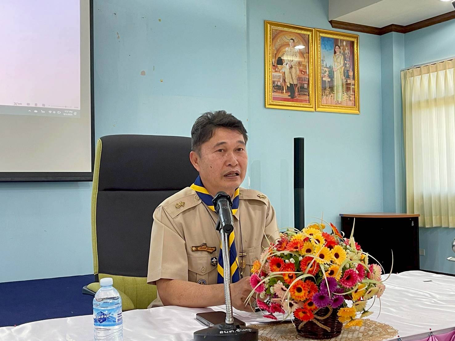 ดยมติที่ประชุมฯ ได้คัดเลือกให้นายกมล กิจจานนท์ ประธานสภาวัฒนธรรมตำบลด่านชุมพล ดำรงตำแหน่งประธานสภาวัฒนธรรมอำเภอบ่อไร่ พร้อมทั้งมีมติเลือกคณะกรรมการฯ ชุดใหม่ เพื่อขับเคลื่อนงานวัฒนธรรมในพื้นที่อำเภอบ่อไร่ต่อไป

      ในการนี้ นายกมล กิจจานนท์ นายกองค์การบริหารส่วนตำบลด่านชุมพล พร้อมด้วยนางบัลลังก์ รัตนวาร นางสาวจันตรี โตวิรัตน์ นางสาวอรดี เนตรวงค์  นางสาวเกสรา บุญชู สภาวัฒนธรรมตำบลด่านชุมพลเข้าร่วมประชุมในครั้งนี้ด้ว